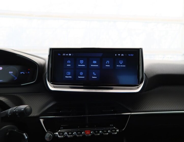 Peugeot 2008 SUV / Terénní 1,2 l 74 kw