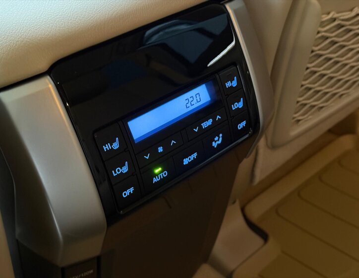 Toyota Land Cruiser 18