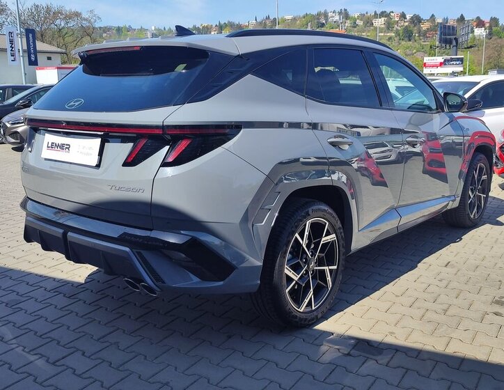 Hyundai Tucson SUV / Terénní 1,6 l 118 kw