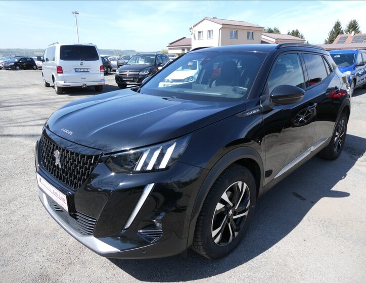 Peugeot 2008 SUV / Terénní 1,2 l 96 kw
