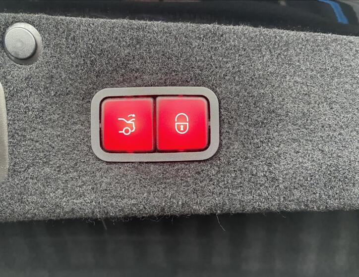 Mercedes-Benz Třídy S 44