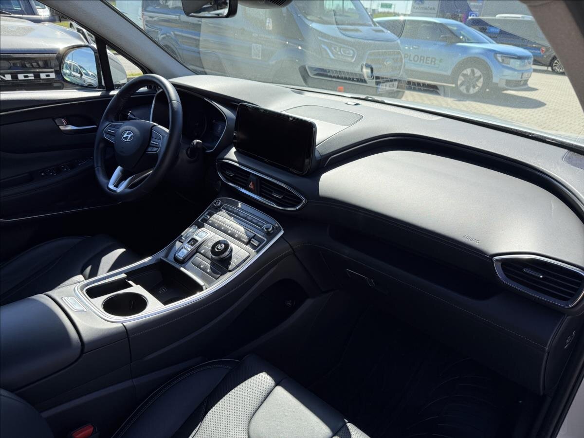 Hyundai Santa Fe SUV / Terénní 2,2 l 142 kw