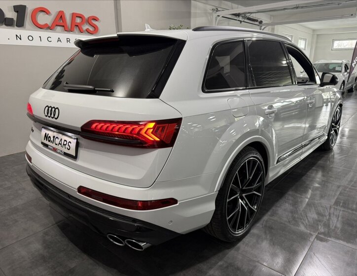 Audi SQ7 SUV / Terénní 4,0 l 373 kw