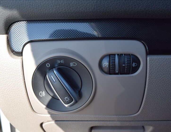 Volkswagen Golf Kombi 1,6 l 66 kw