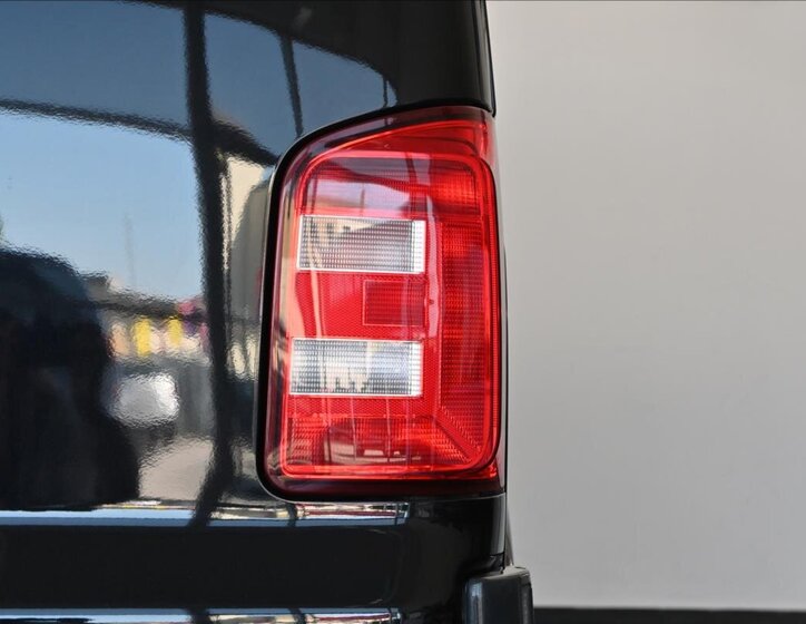 Volkswagen Transporter Skříň 2,0 l 75 kw