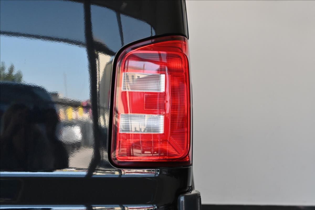 Volkswagen Transporter Skříň 2,0 l 75 kw
