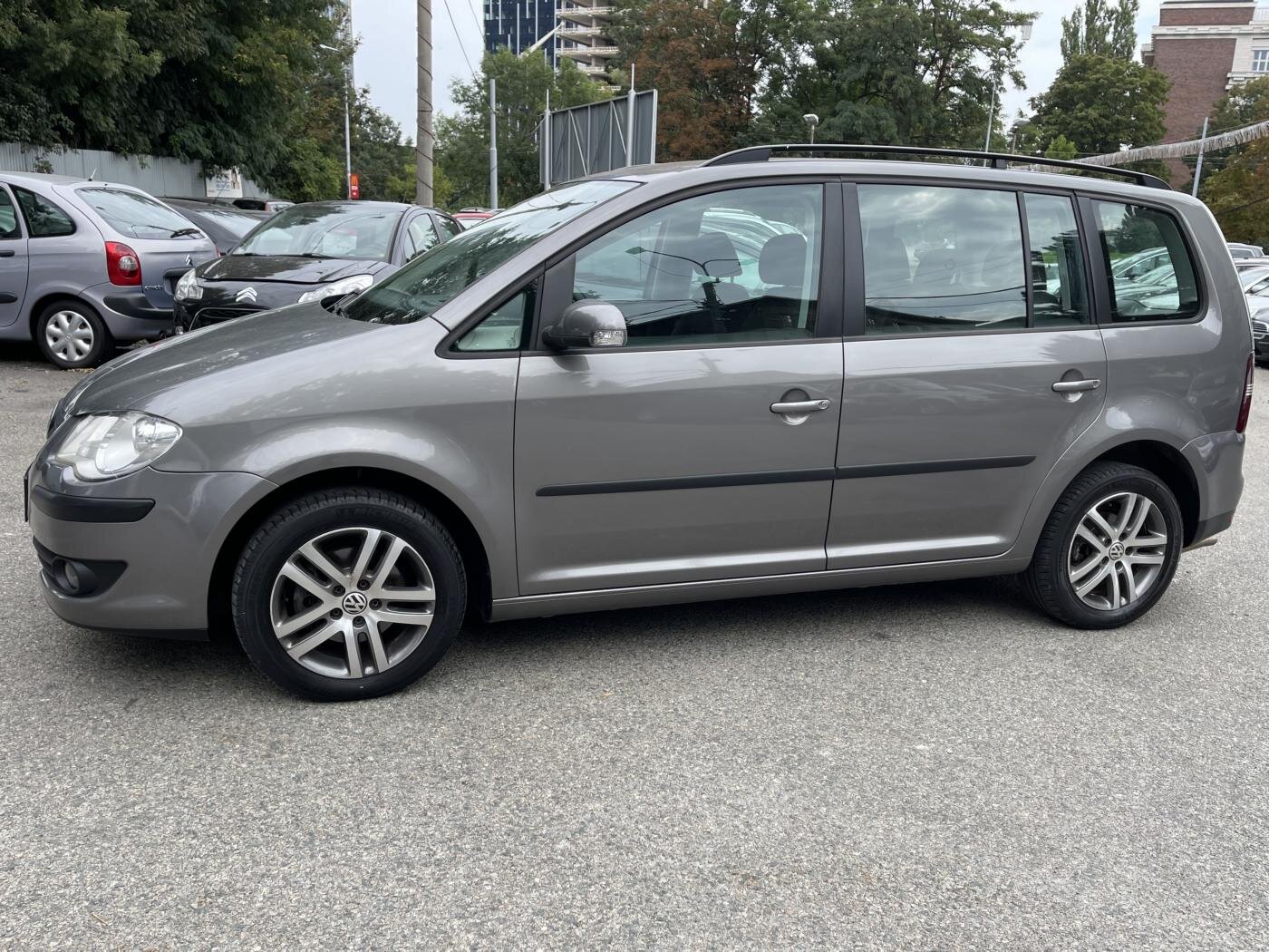 Volkswagen Touran MPV 2,0 l 80 kw