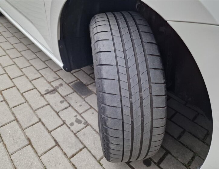 Škoda Scala Hatchback 999,0 81 kw