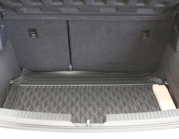 Seat Leon Hatchback 2,0 l 195 kw