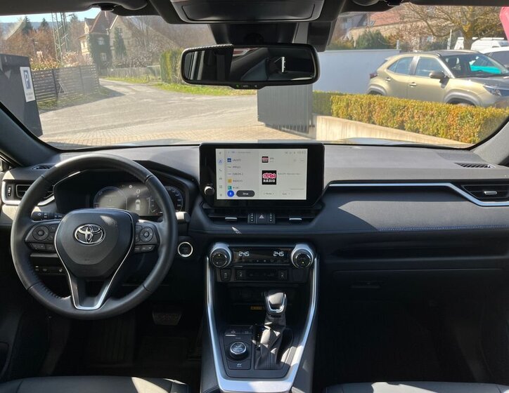 Toyota RAV4 SUV / Terénní 2,5 l 131 kw