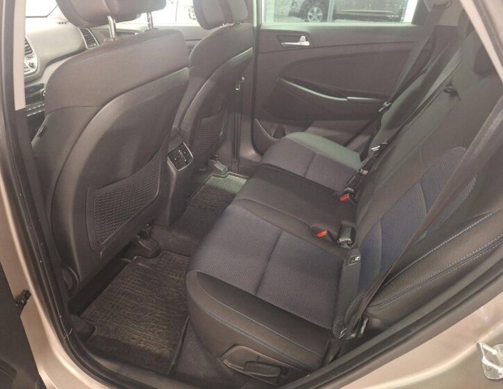Hyundai Tucson 9