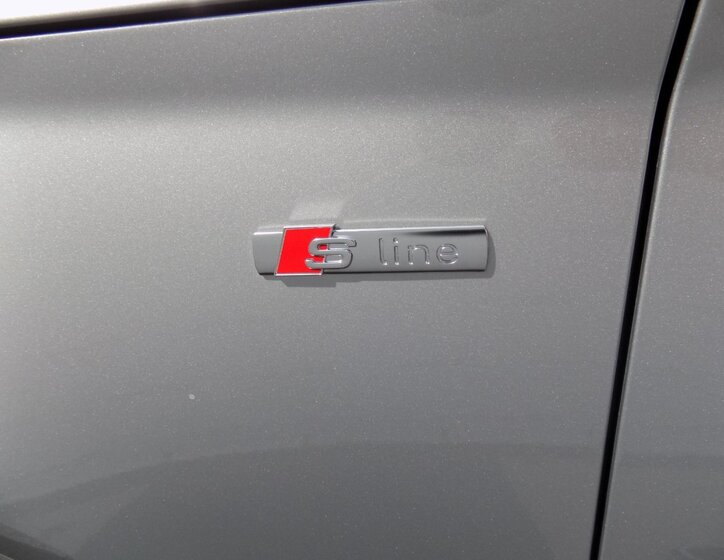 Audi Q5 SUV 2,0 l 140 kw