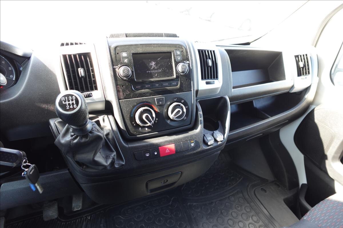 Peugeot Boxer Ostatní 2,2 l 121 kw