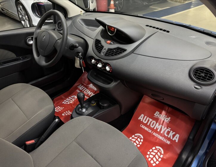 Renault Twingo Hatchback 1,1 l 55 kw