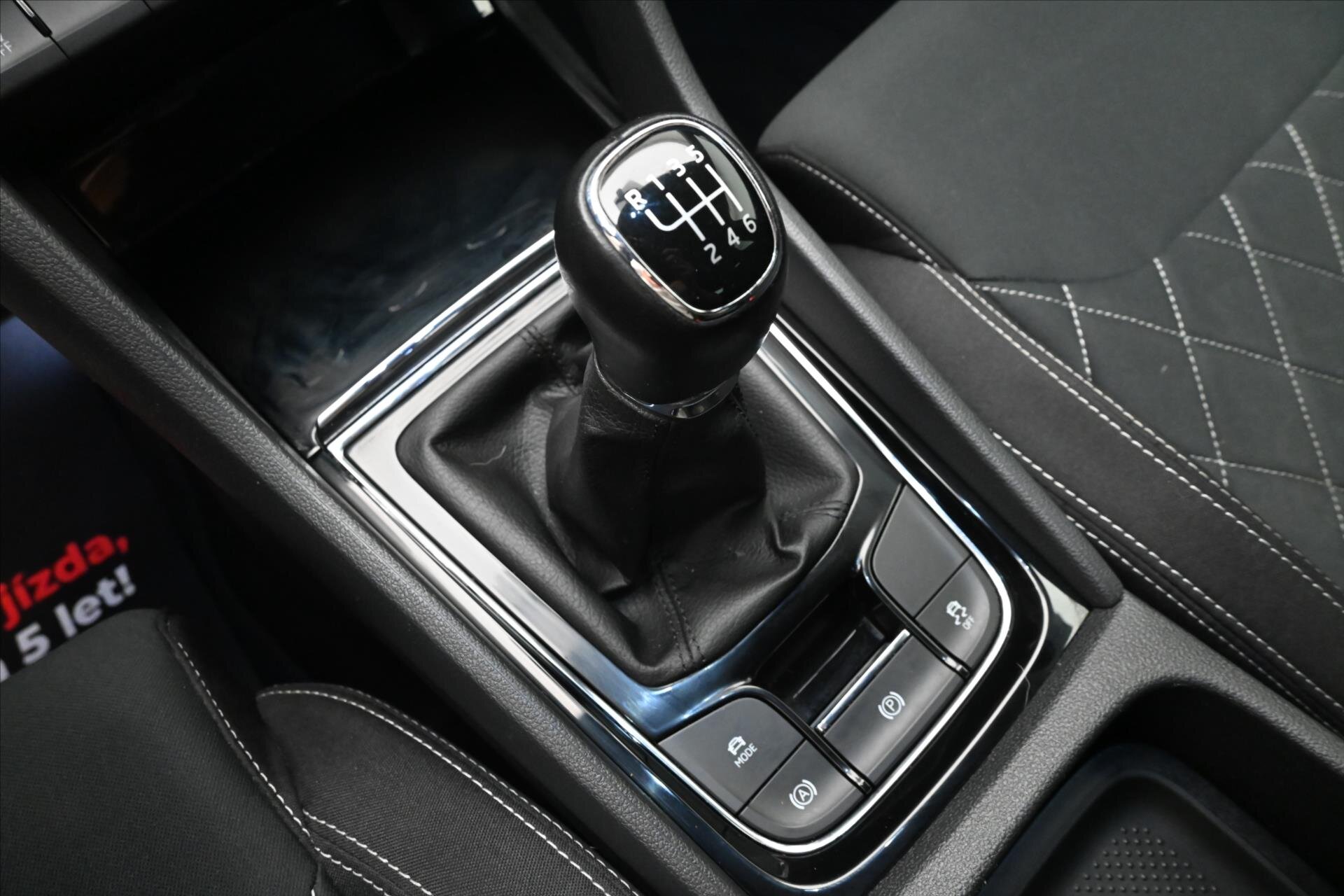 Škoda Karoq SUV / Terénní 1,5 l 110 kw