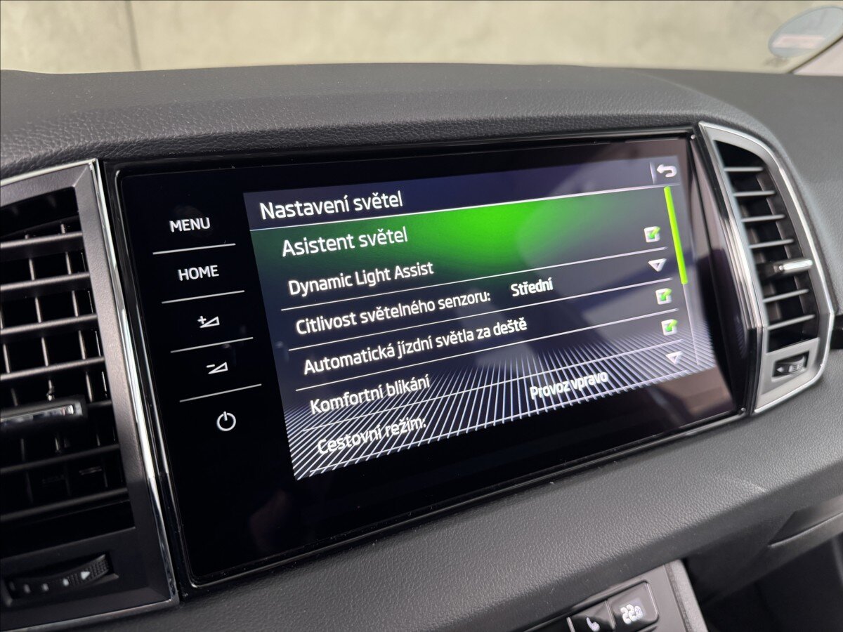 Škoda Karoq SUV / Terénní 2,0 l 110 kw