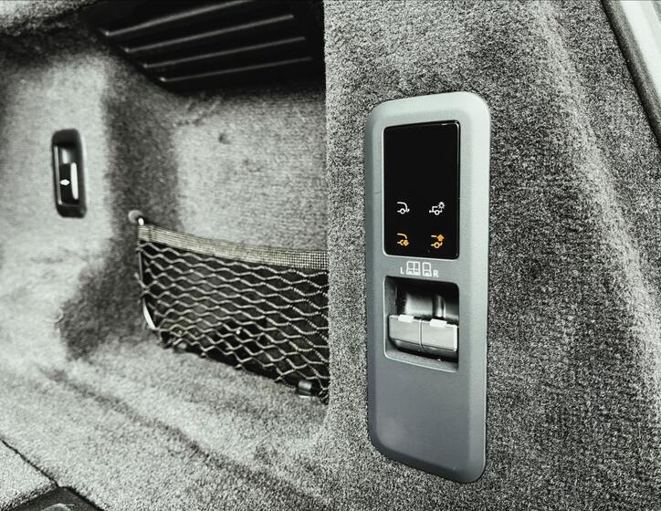 Land Rover Range Rover Sport 7