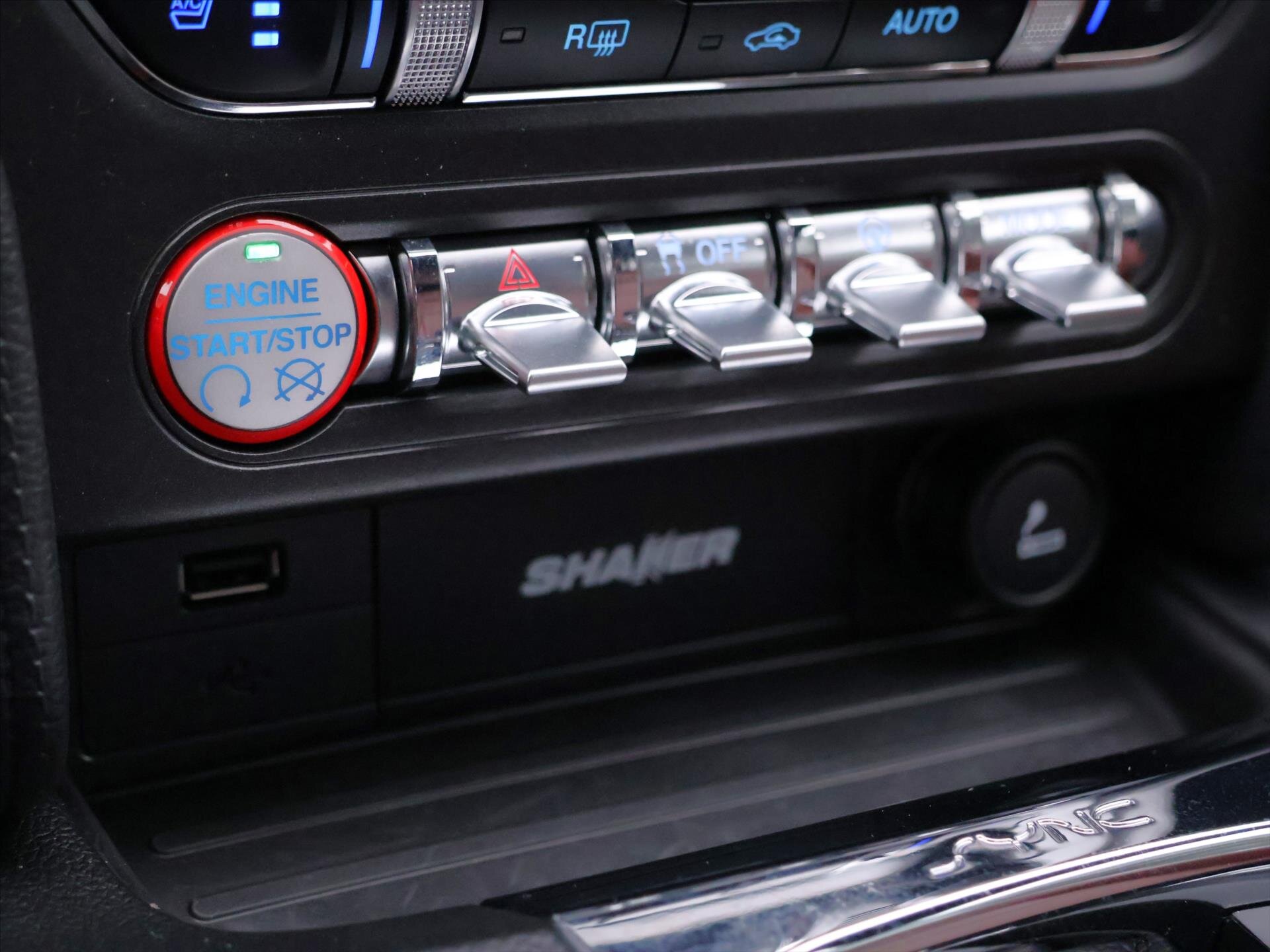 Ford Mustang Kupé 5,0 l 310 kw