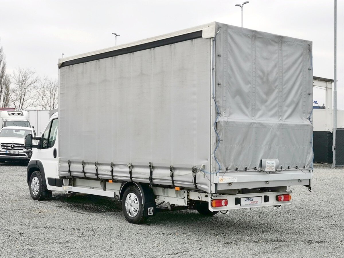 Peugeot Boxer Valník 2,0 l 120 kw