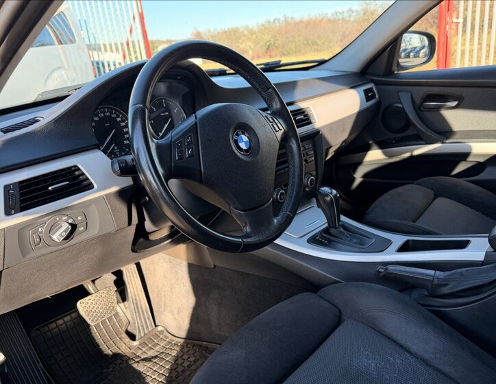 BMW Řada 3 Kombi 2,0 l 105 kw