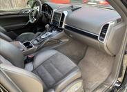 Porsche Cayenne 23