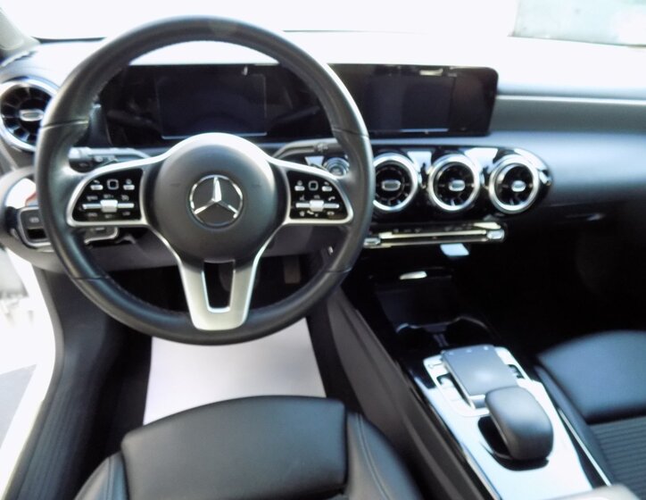 Mercedes-Benz CLA 25