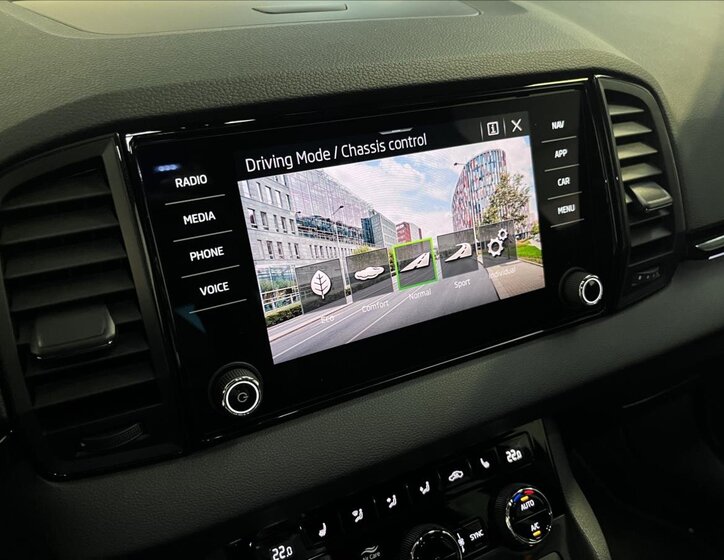 Škoda Karoq SUV 1,5 l 110 kw