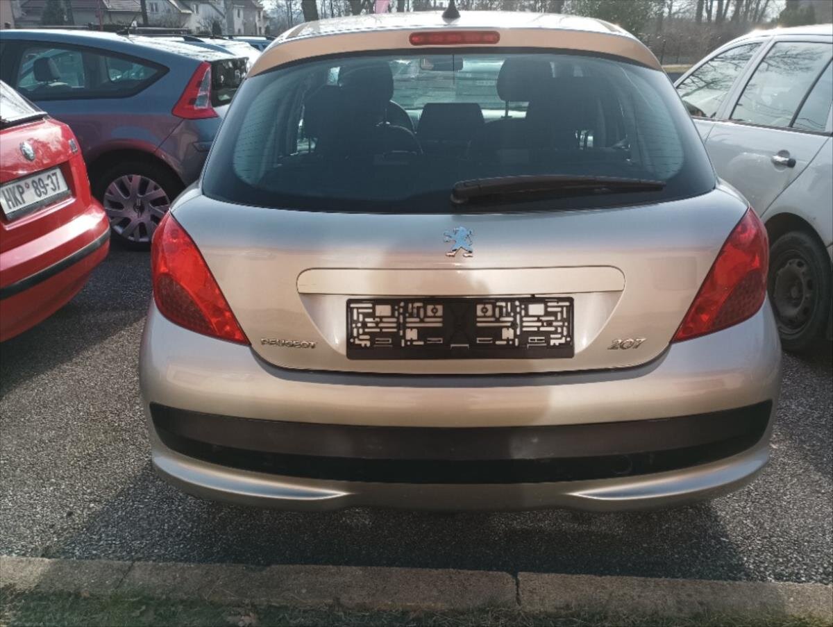 Peugeot 207 Hatchback 1,4 l 54 kw