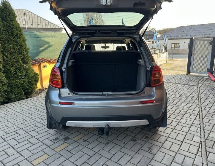 Suzuki SX4 Hatchback 1,6 l 88 kw