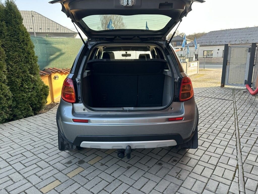 Suzuki SX4 Hatchback 1,6 l 88 kw
