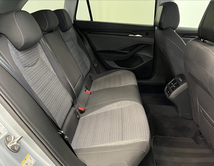 Škoda Superb Kombi 2,0 l 110 kw