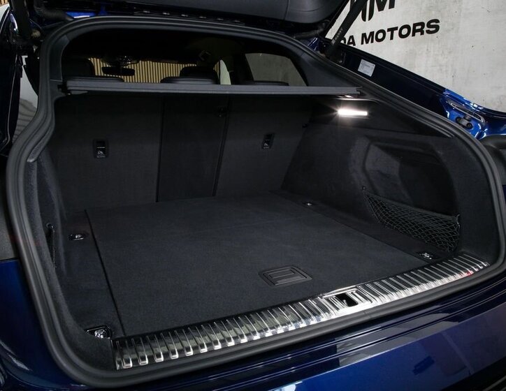 Audi e-tron SUV 0,0 300 kw