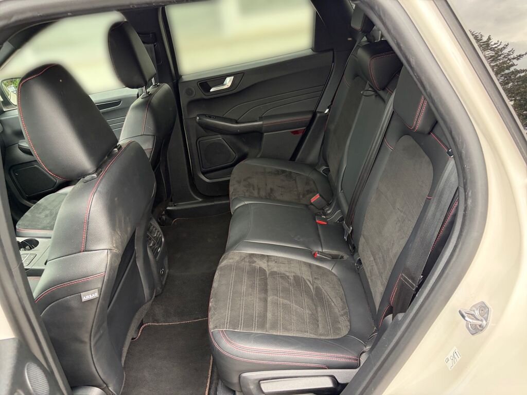 Ford Kuga SUV / Terénní 2,5 l 165 kw