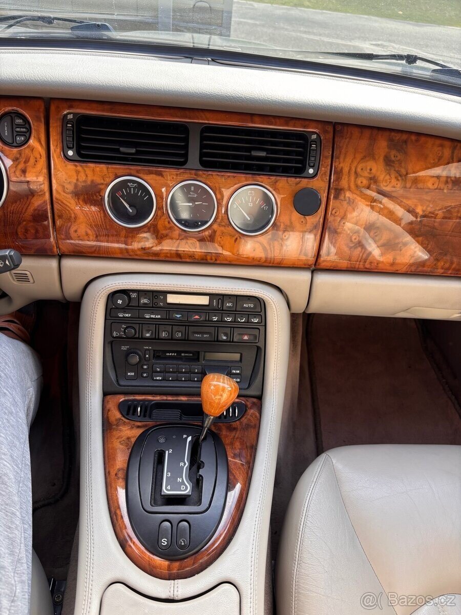 Jaguar XK8 Kupé 0,0 0