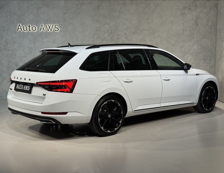 Škoda Superb Kombi 1,4 l 160 kw
