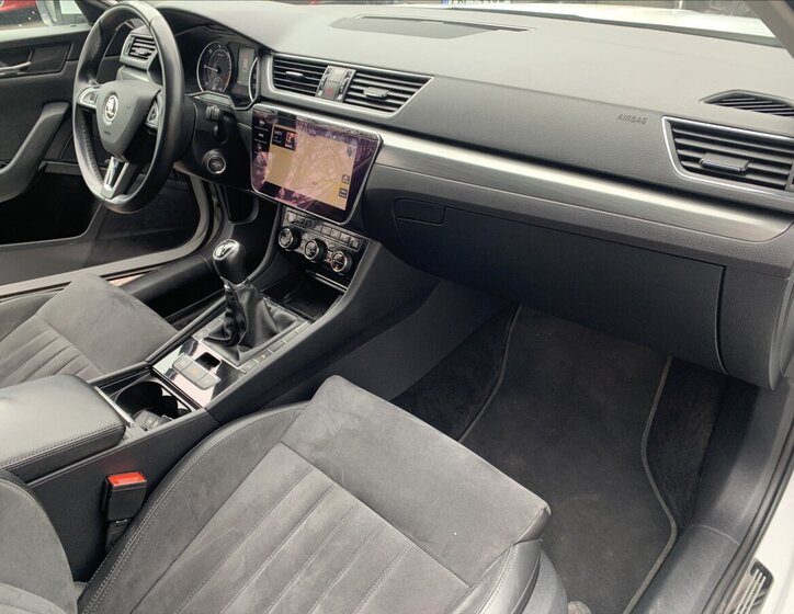 Škoda Superb Kombi 2,0 l 110 kw