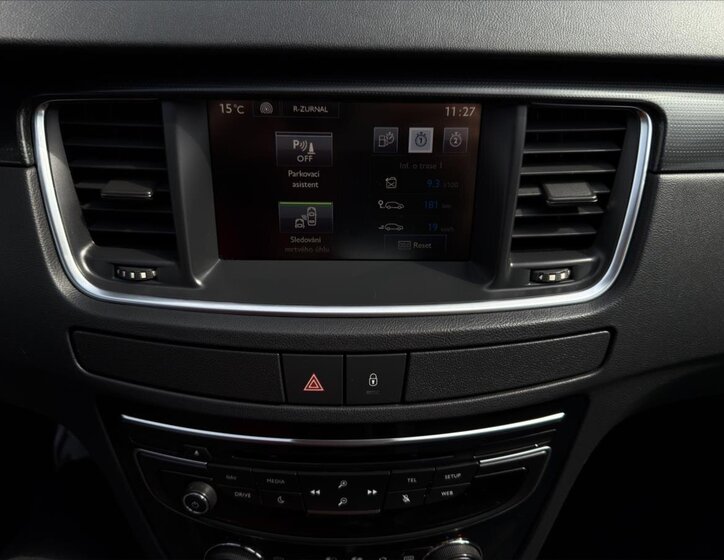 Peugeot 508 Sedan / Limuzína 2,0 l 120 kw