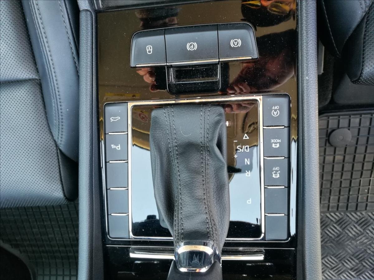 Škoda Superb Kombi 2,0 l 140 kw