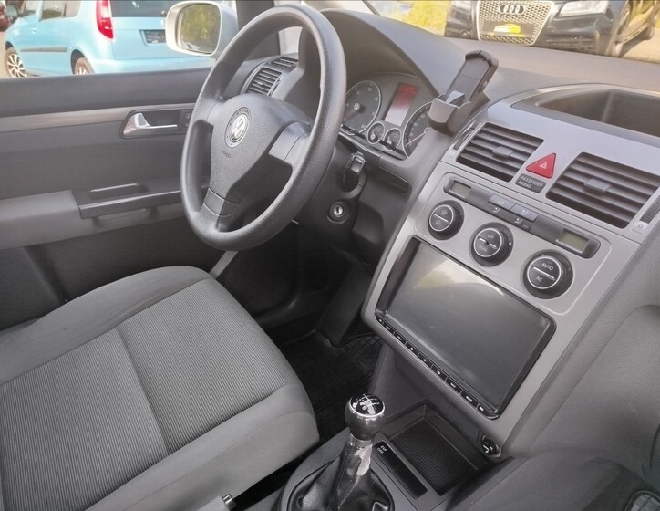 Volkswagen Touran 28