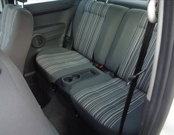 Volkswagen Fox Hatchback 1,2 l 40 kw