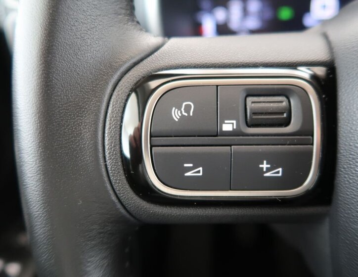 Citroën C5 Aircross SUV / Terénní 1,2 l 96 kw
