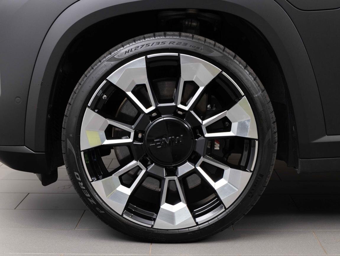 BMW XM SUV / Terénní 3,0 l 350 kw