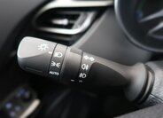 Toyota C-HR SUV 1,8 l 72 kw