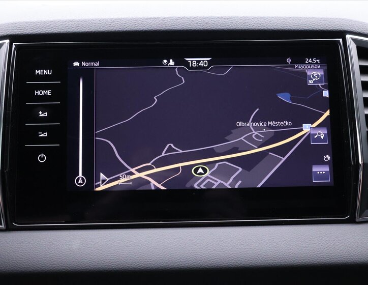 Škoda Karoq SUV / Terénní 2,0 l 110 kw