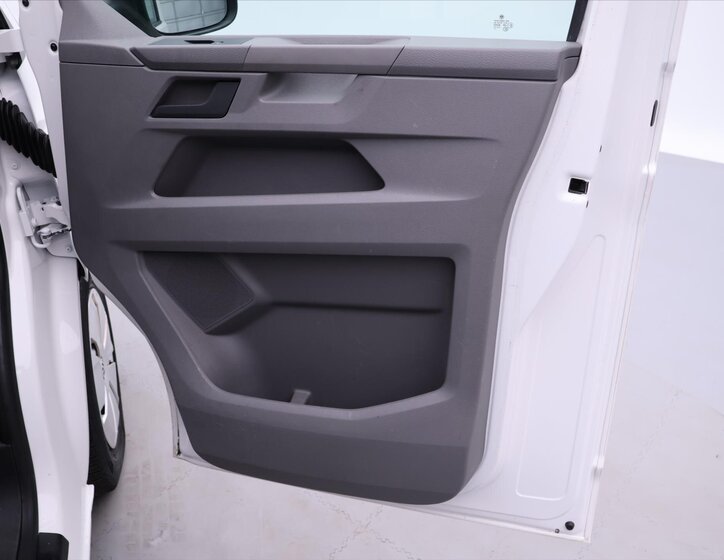 Volkswagen Transporter Kombi 2,0 l 81 kw