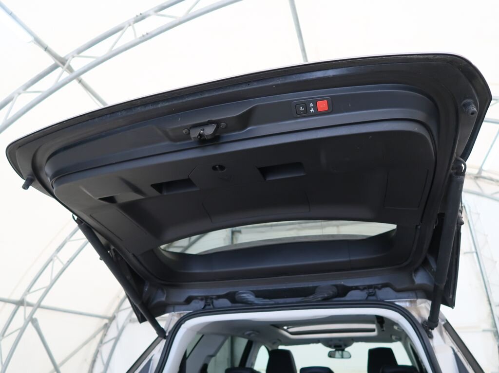 Peugeot 5008 SUV / Terénní 1,2 l 96 kw