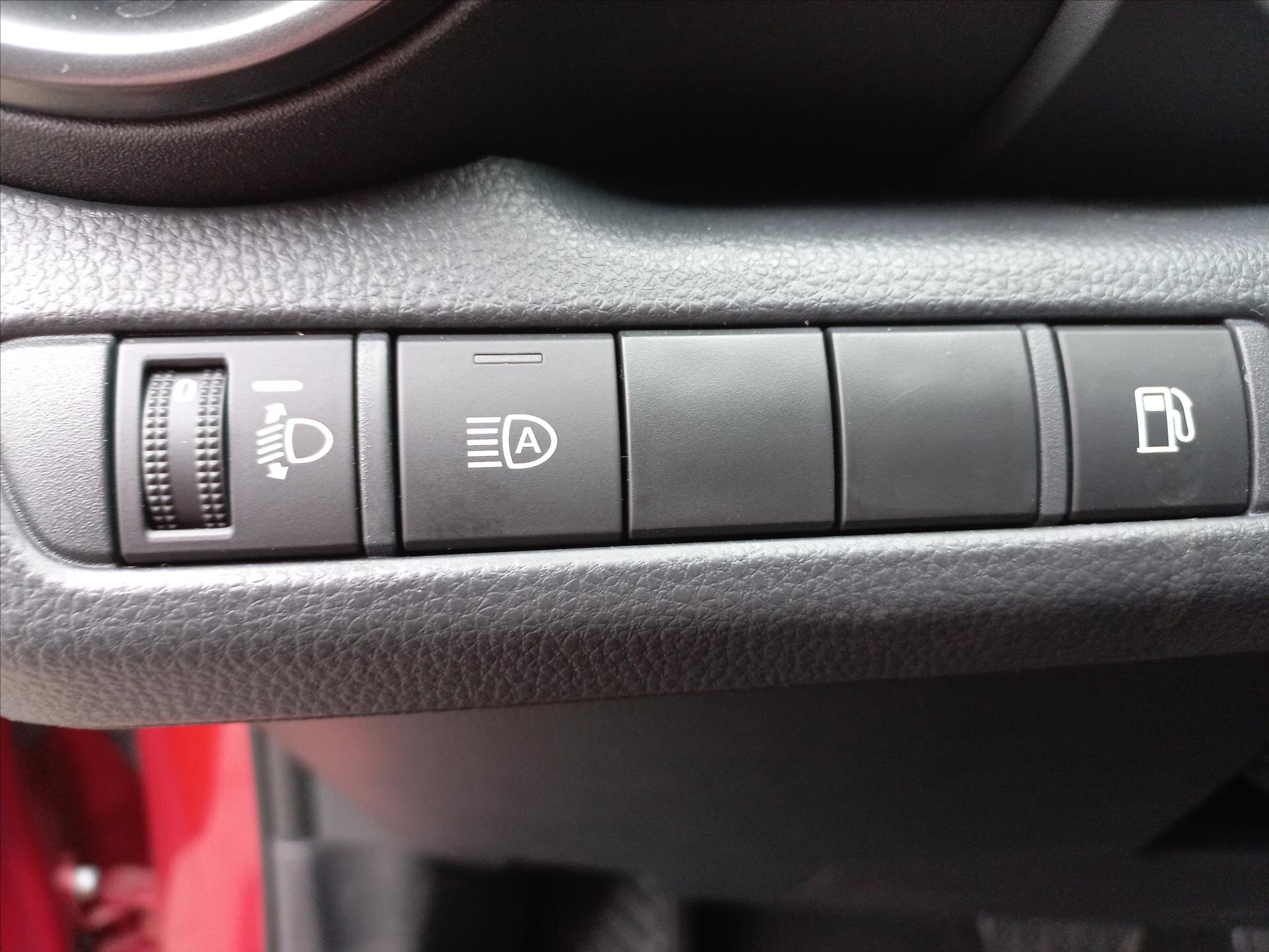 Toyota C-HR Hatchback 2,0 l 112 kw