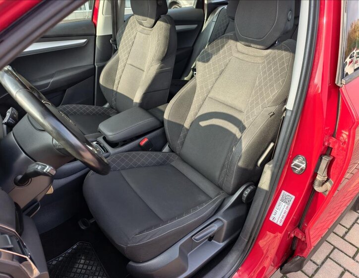 Škoda Karoq SUV 1,5 l 110 kw