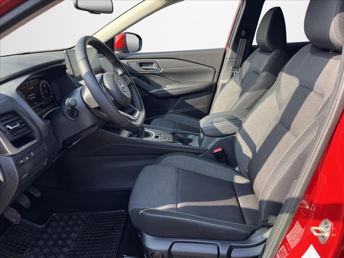Nissan Qashqai SUV / Terénní 1,3 l 116 kw