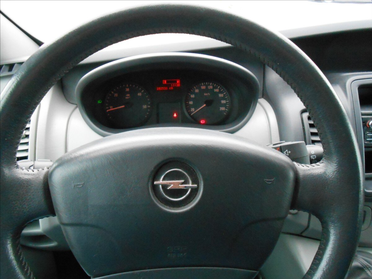 Opel Vivaro Kombi 2,0 l 84 kw
